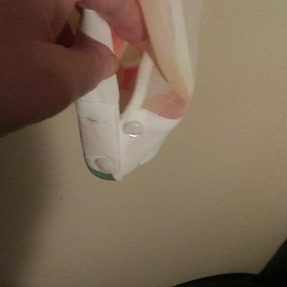 Guess button up blouse size xsmall - Picture 5 of 7